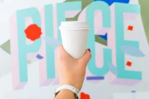 拍照摆姿势好看海边,海边拍照必学的10个绝美姿势,轻松拍出大片感!