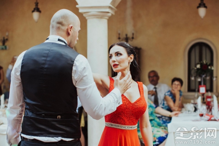 最自然的婚礼应该怎么拍 这些作品给你灵感 拍摄婚礼技巧