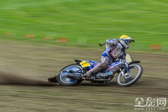 风驰电掣的感觉是什么意思 风驰电掣视频