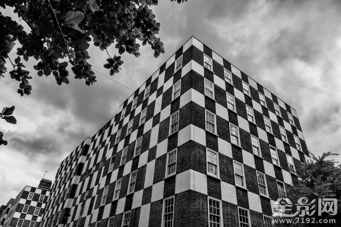 玩转街头的摄影作品图片 街头趣味摄影图3