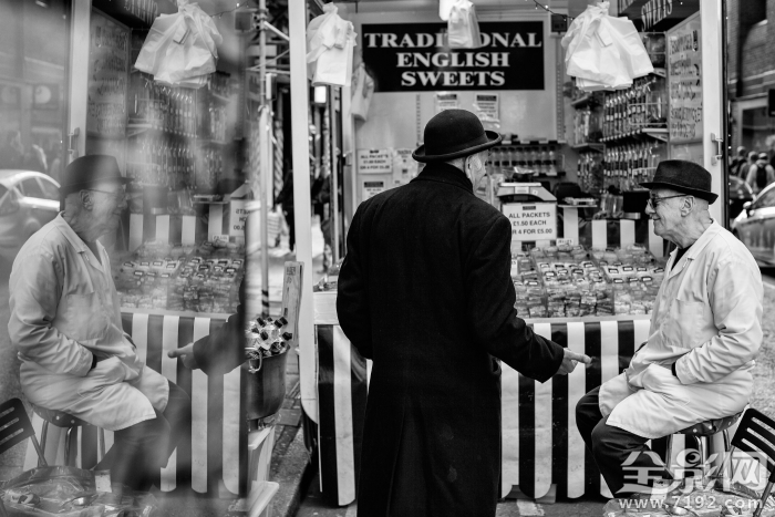 玩转街头的摄影作品图片 街头趣味摄影