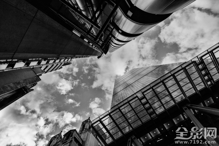 玩转街头的摄影作品图片 街头趣味摄影