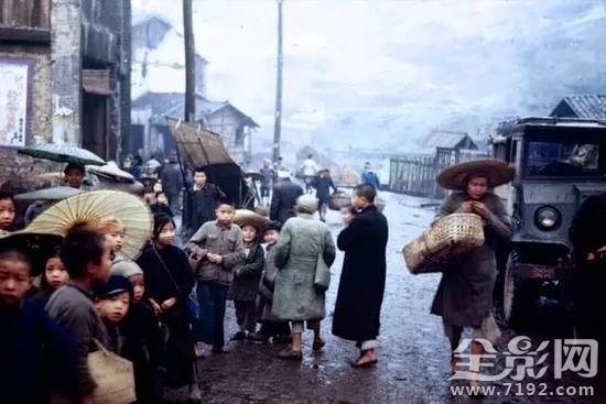 跟着外国摄影师的镜头来看老重庆的人 拍摄重庆的知名摄影师