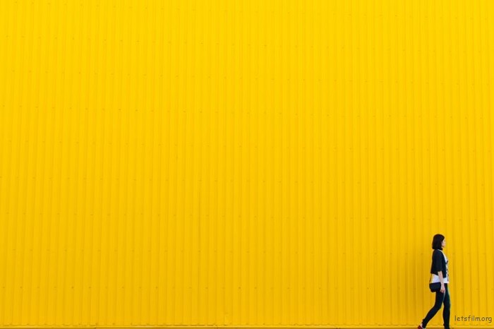 细节决定照片的成败 拍照时的背景选择什么颜色 拍照背景重要吗图3