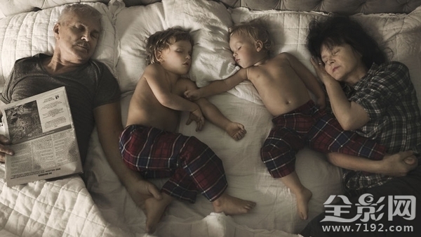 摄影师记录温馨的家庭影像怎么写 家庭摄影拍出有温度的日常