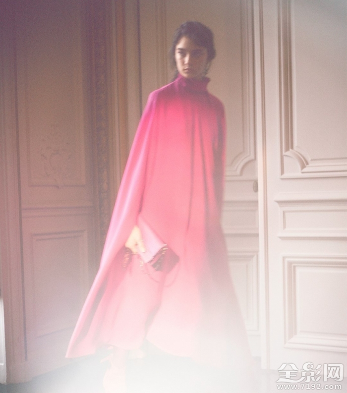 valentino2020春夏秀场 valentino2022春夏图1