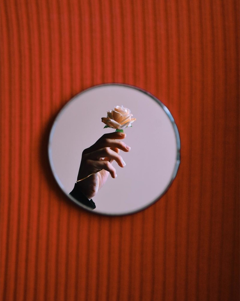 肢体带动情绪 肢体语言可以传递思想和情感