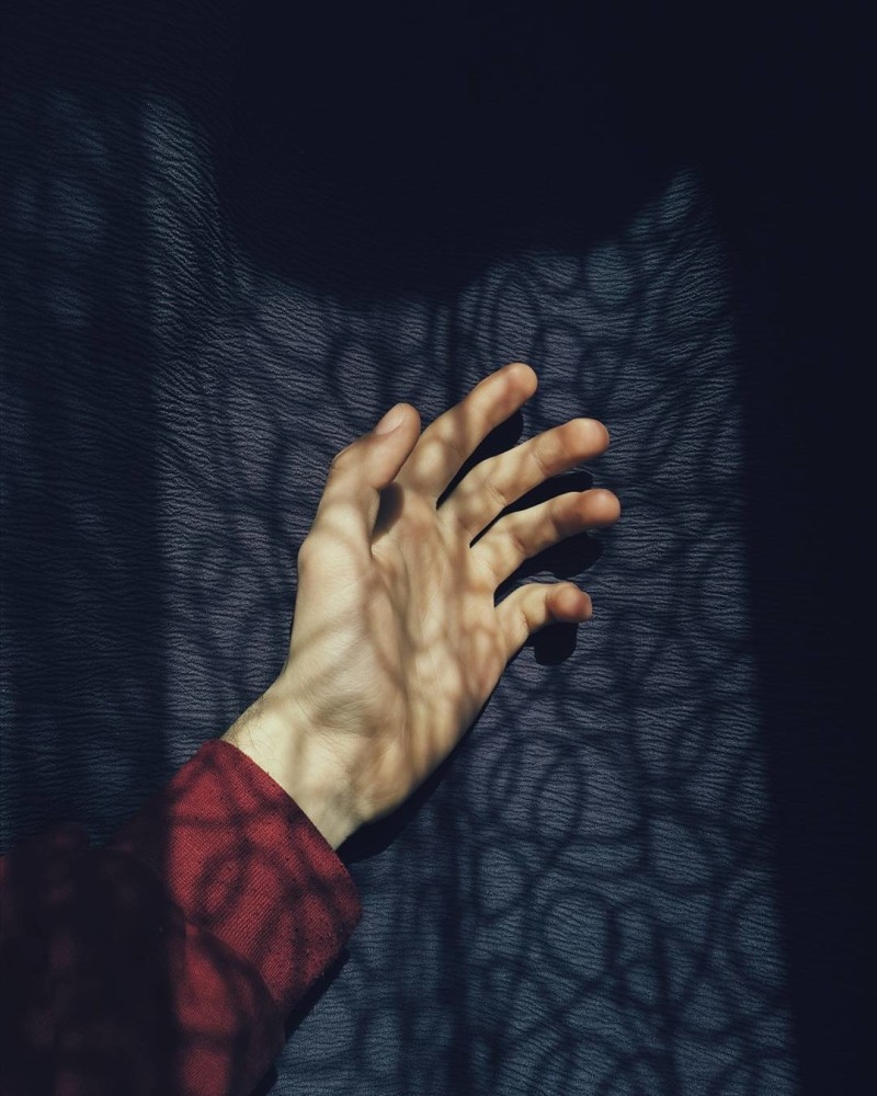 肢体带动情绪 肢体语言可以传递思想和情感