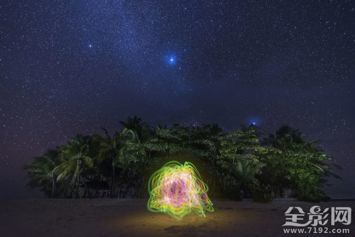 灯光星空图片 灯光舞美效果营造