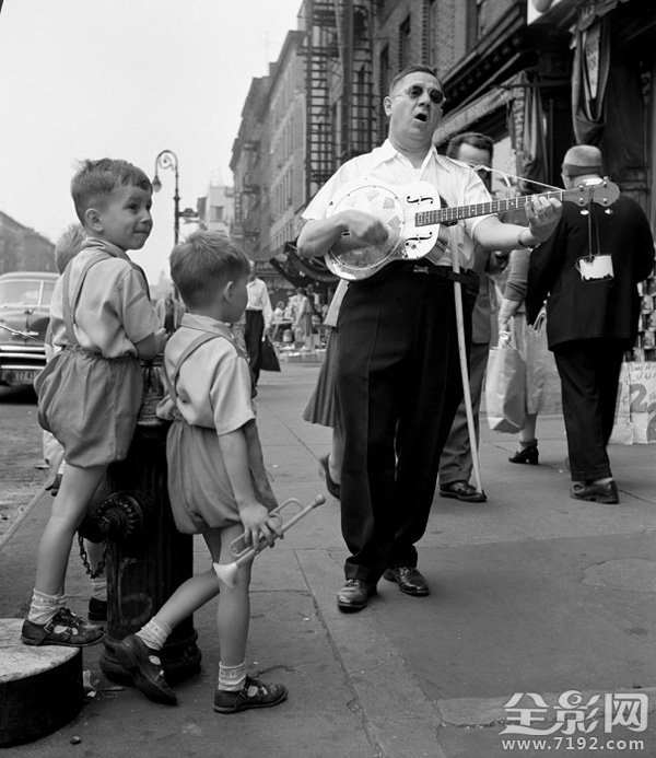 用黑白两色表现美加街头的句子 用黑白两色画画图2