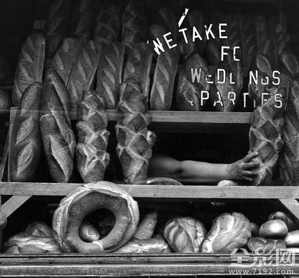 用黑白两色表现美加街头的句子 用黑白两色画画