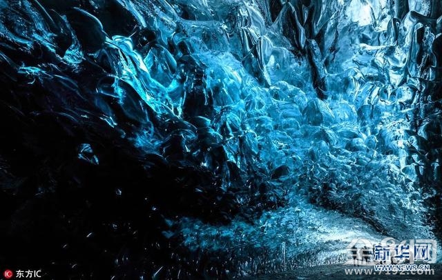 冰岛蓝色冰洞 冰岛东南部蓝色冰洞形成原因图3