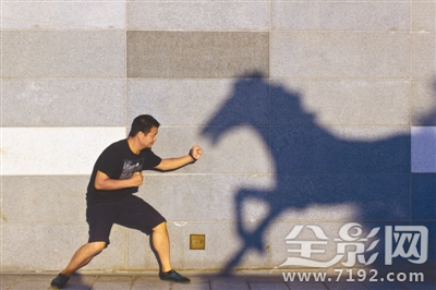 中学生摄影展 中学生摄影作品展都有都用什么照片