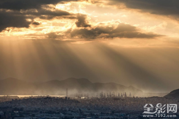 耶稣光的拍摄 摄影术语耶稣光