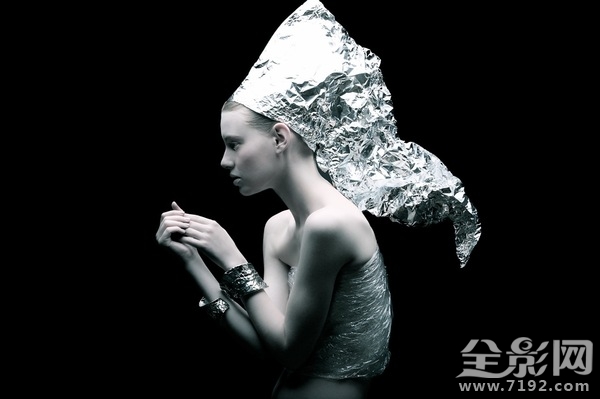 现代感十足的时尚摄影作品 现代时尚照片