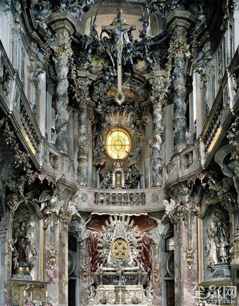 华丽的巴洛克式教堂在线观看 巴洛克式建筑教堂图1