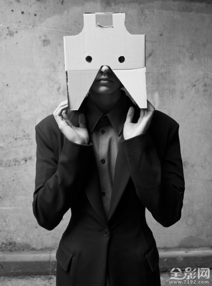 英国版vogue杂志 英国vogue主编alex图3