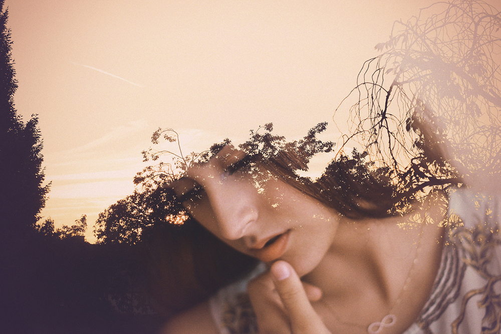 如何自拍自然一些 如何自拍才好看的技巧