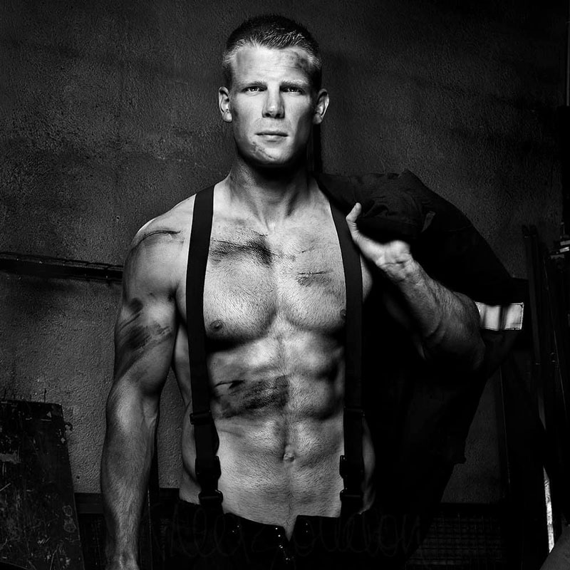 法国消防队员 法国消防队员日历