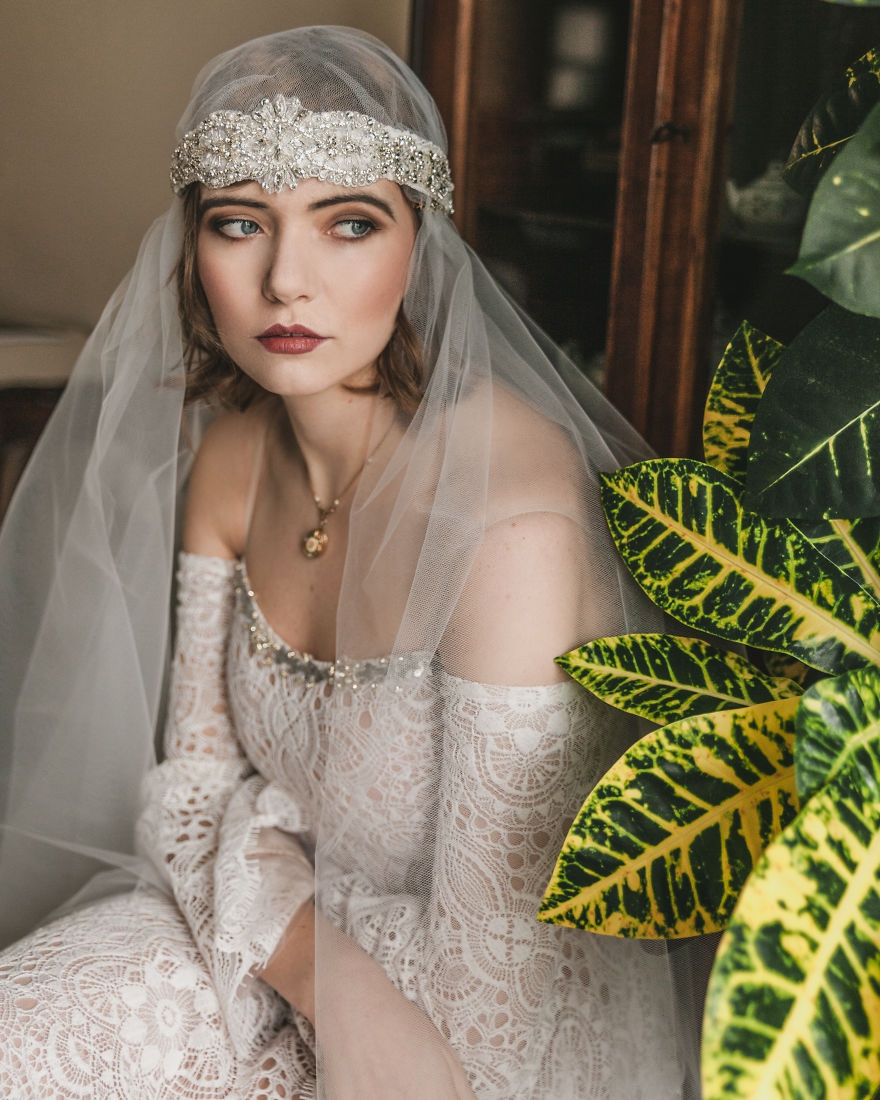 百年的新娘发型 百年的新娘女主衣服