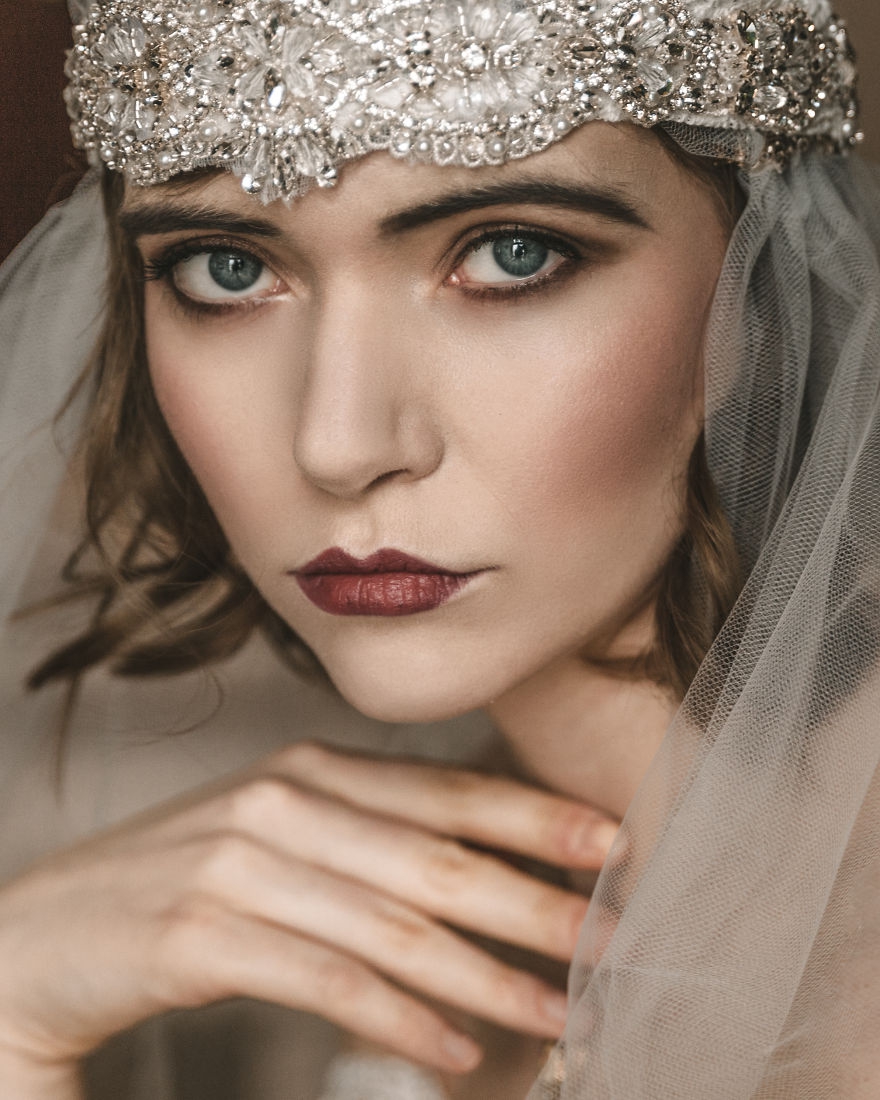 百年的新娘发型 百年的新娘女主衣服