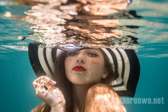 水底拍摄视频 水底拍照是真的吗图2