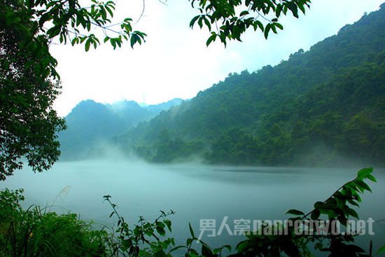 雨雾天气拍摄技巧 雨天拍雾参数怎么设置