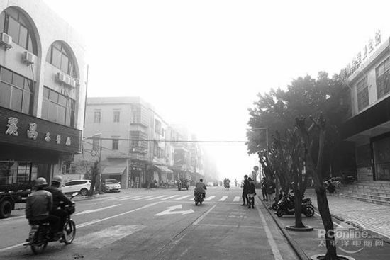 雨雾天气拍摄技巧 雨天拍雾参数怎么设置