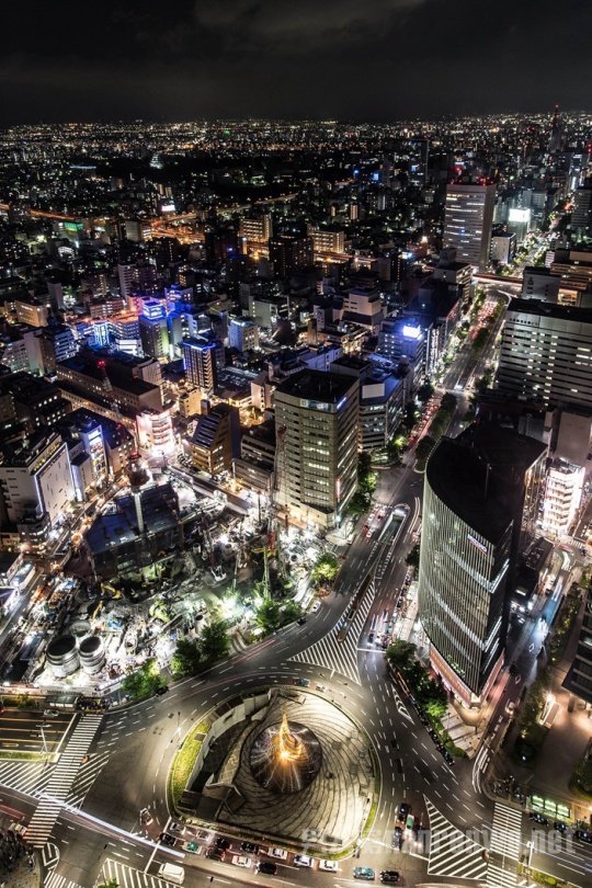 拍街头夜景 街头摄影作品欣赏图3