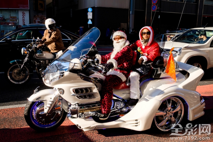 日本街头遇到的搞怪奇葩瞬间视频 日本街头搞笑视频