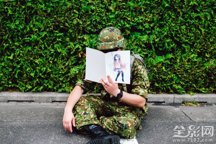 日本街头遇到的搞怪奇葩瞬间视频 日本街头搞笑视频