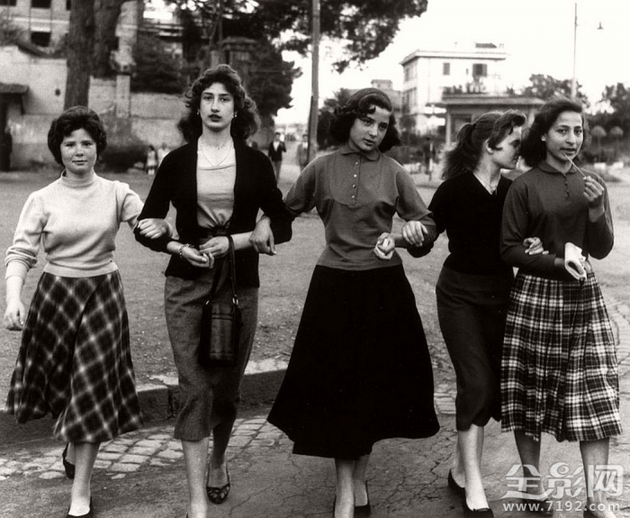 摄影师记录60年前的罗马街头视频 70年代的罗马