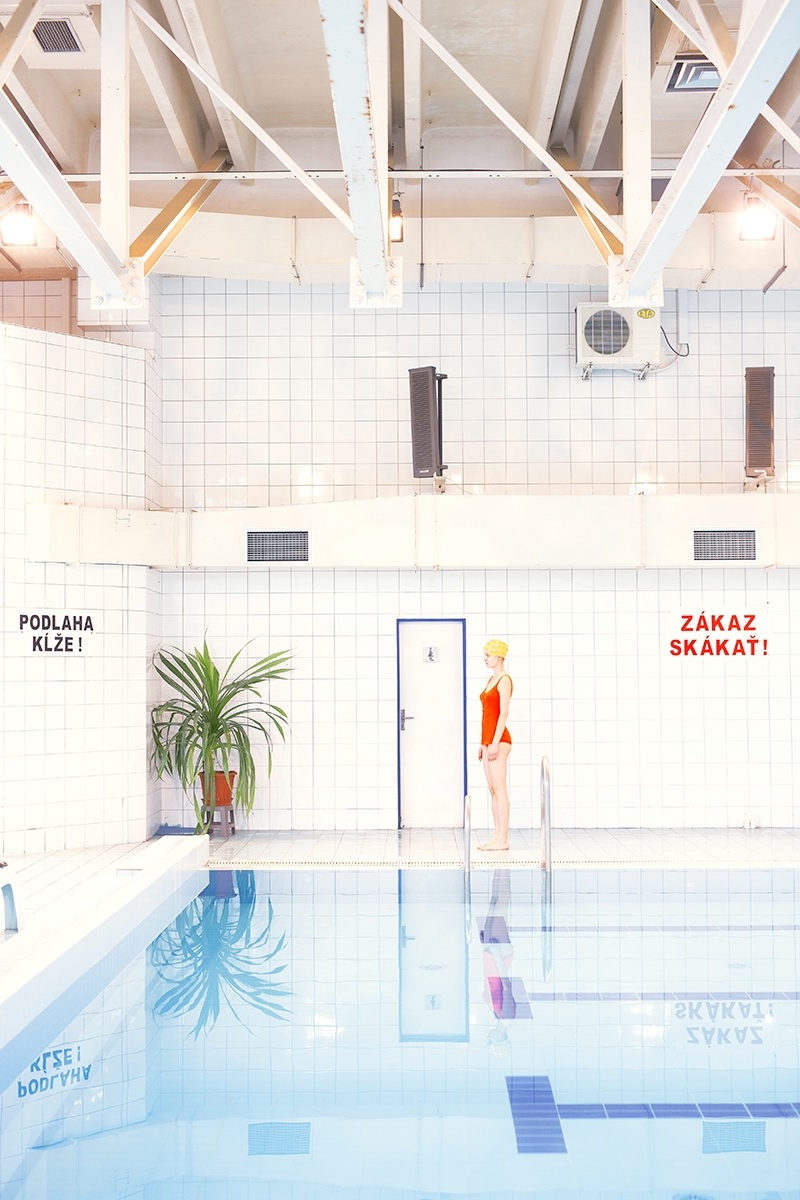 彩色泳池图片 彩色泳池绘本