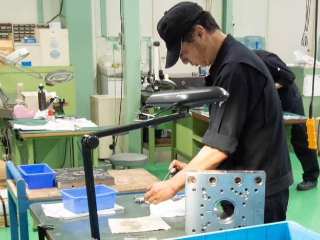 模具注塑是干什么的 模具注塑属于什么行业