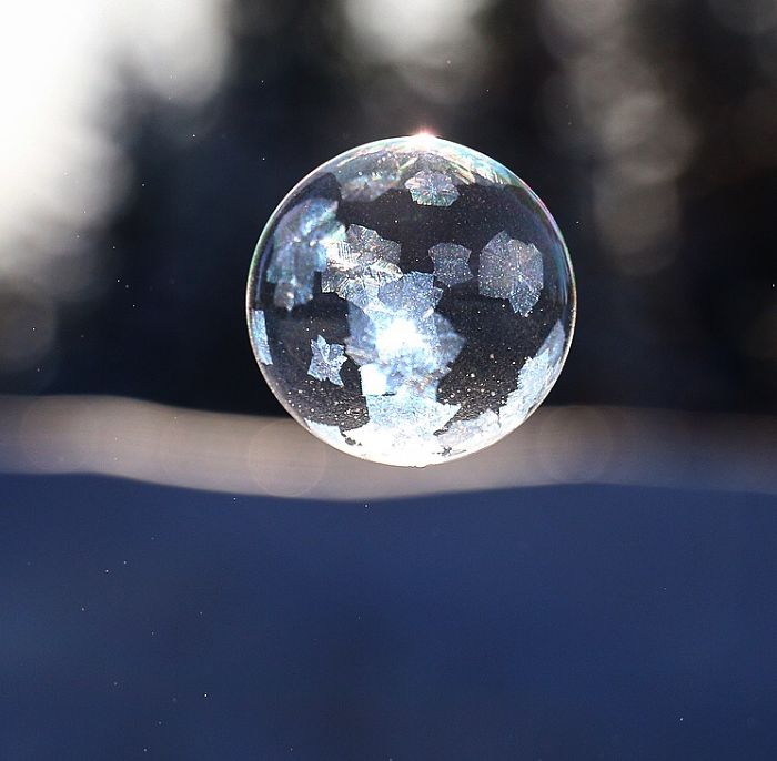 晶莹的小泡泡 晶晶莹剔透是什么意思-