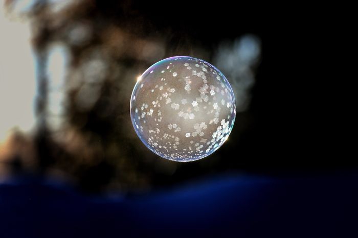 晶莹的小泡泡 晶晶莹剔透是什么意思-