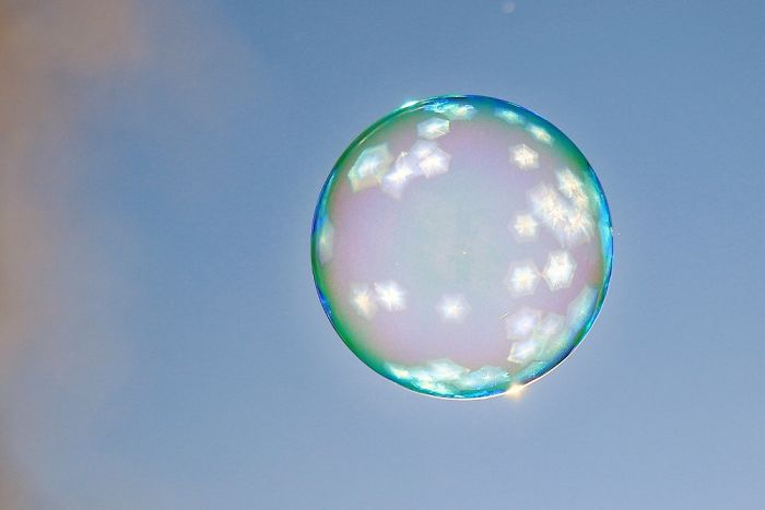 晶莹的小泡泡 晶晶莹剔透是什么意思-