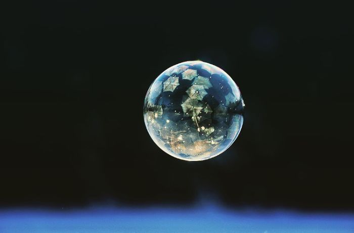 晶莹的小泡泡 晶晶莹剔透是什么意思-