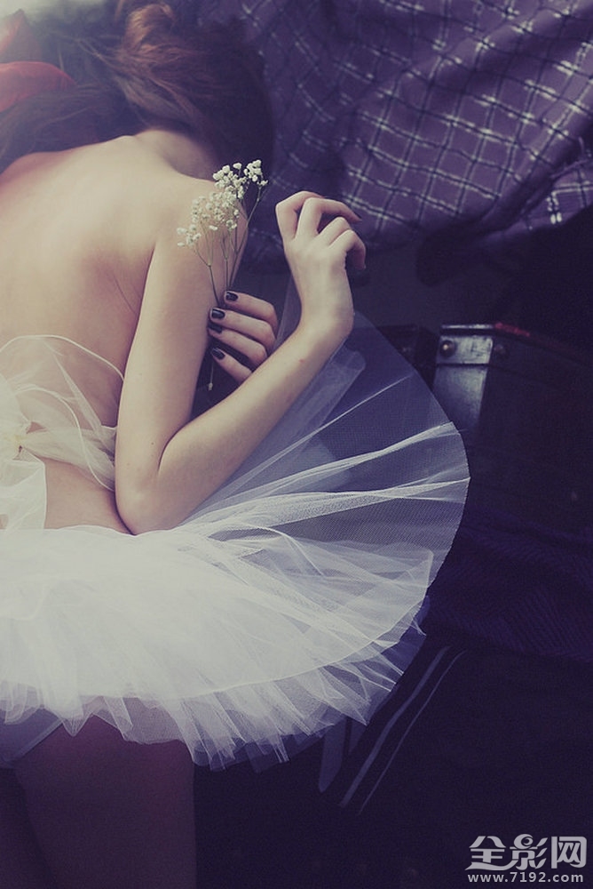 在光影的创作中寻找自我作文 光影中的创意写作图2