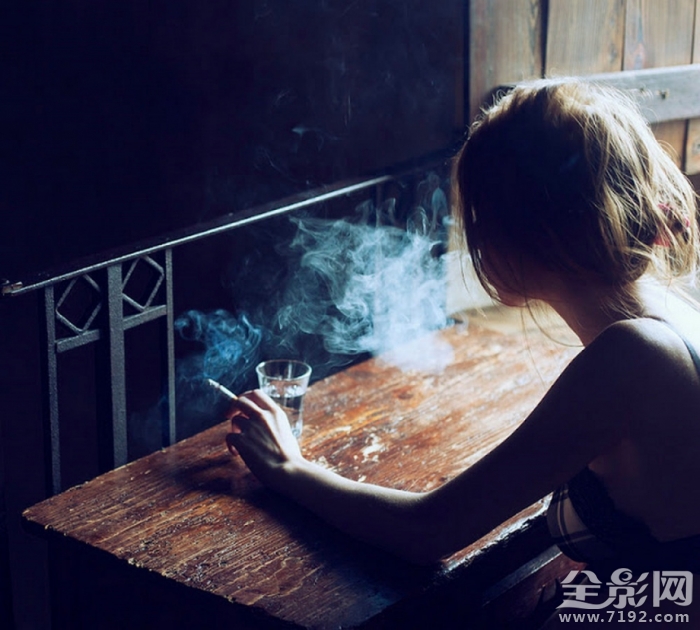 在光影的创作中寻找自我作文 光影中的创意写作图3