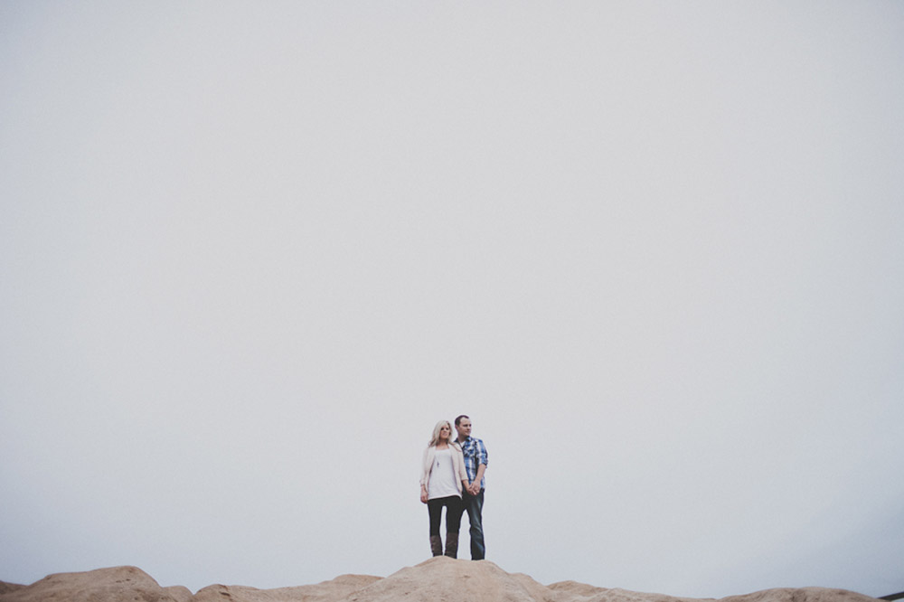 我愿与你相伴,走遍千山万水是什么歌 我愿陪你走遍千山万水