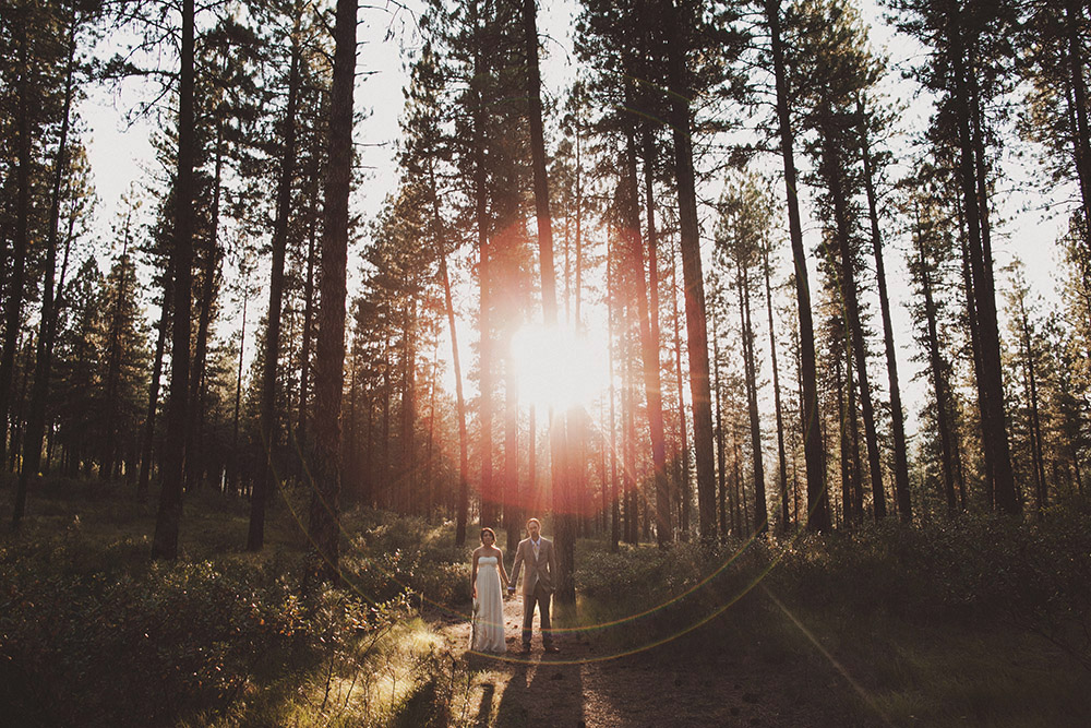我愿与你相伴,走遍千山万水是什么歌 我愿陪你走遍千山万水