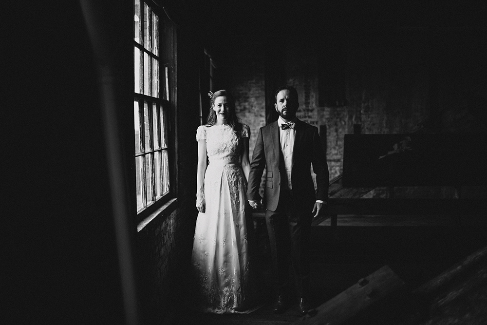 我愿与你相伴,走遍千山万水是什么歌 我愿陪你走遍千山万水