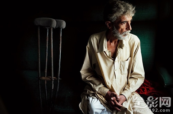 巴基斯坦火车上神态迥异的人们视频 巴基斯坦火车视频