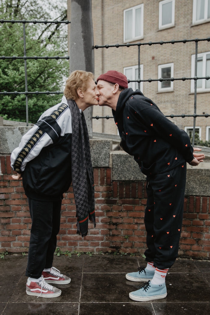 爷爷奶奶设计发型 爷爷奶奶服装