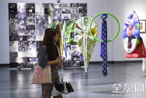 60ml水是多少图片 罗马尼亚卫生部长图1