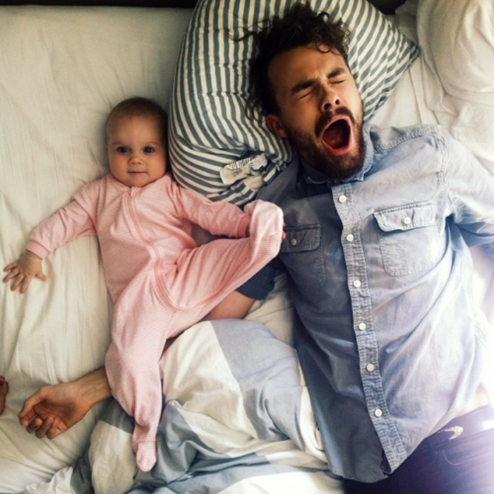 当妈妈外出,爸爸带孩子的时候怎么办 妈妈外出爸爸带娃