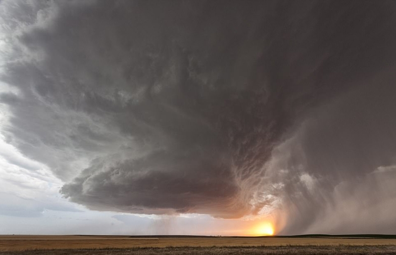 雷雨胞和超级闪电图片 超级雷暴恐怖的是什么图3